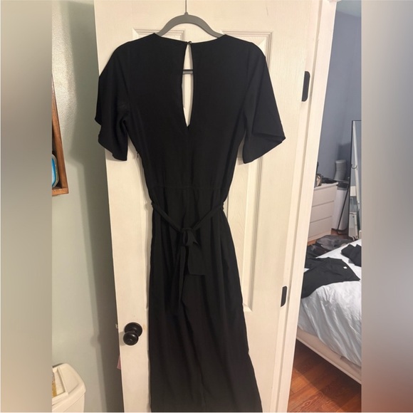 Abercrombie & Fitch Black V-Neck Jumpsuit | Size Small Tall - Picture 4 of 6